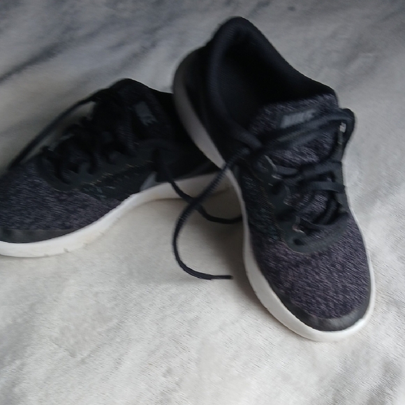 Nike Other - Nike Black Flex Contact Athletic Sneakers